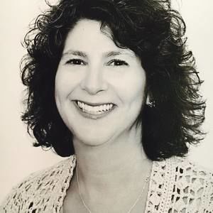 Meet your Posher, Maxine